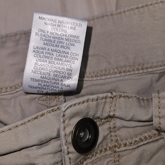 Time and Tru Beige Cargo Capri Pants Womens 12 Stretch Utility Casual Travel - Picture 10 of 10